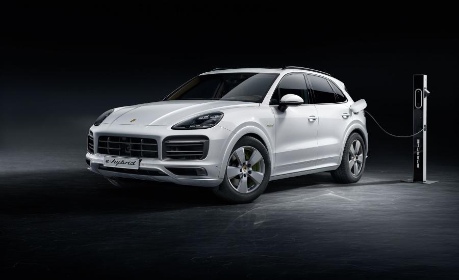  Porsche Cayenne E-Hybrid (PO536) 2018 года  (CN) (фото 1 из 4)
